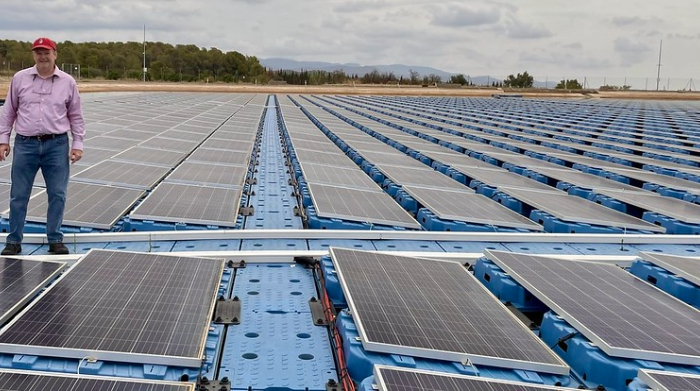 floating solar array